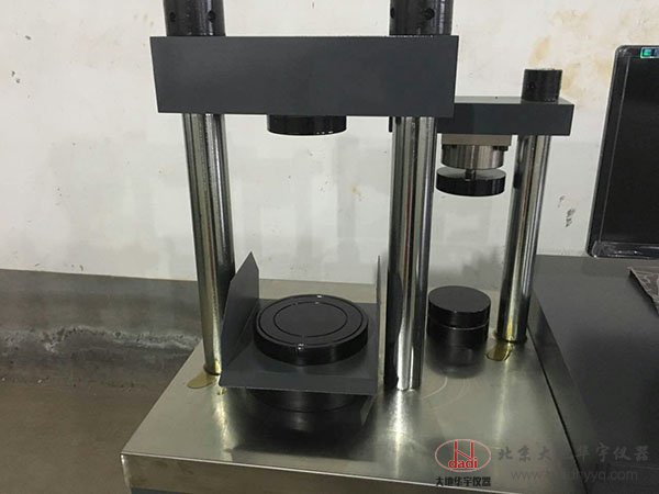 30噸水泥膠砂試塊壓力試驗(yàn)機(jī)